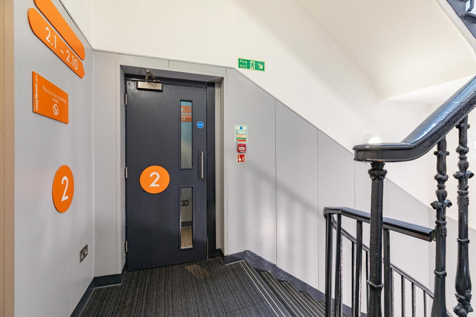Easyhotel Единбург Екстериор снимка
