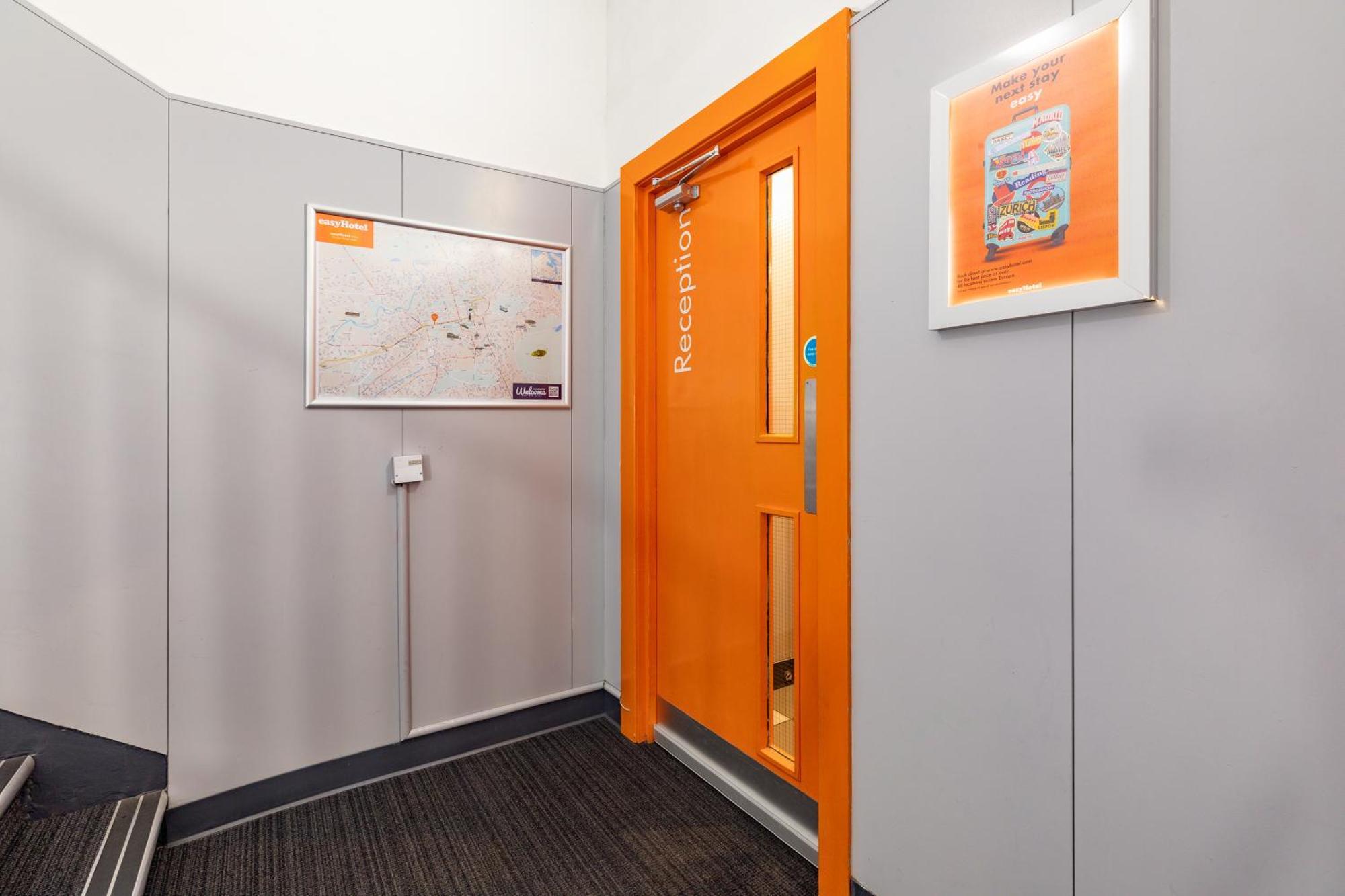 Easyhotel Единбург Екстериор снимка