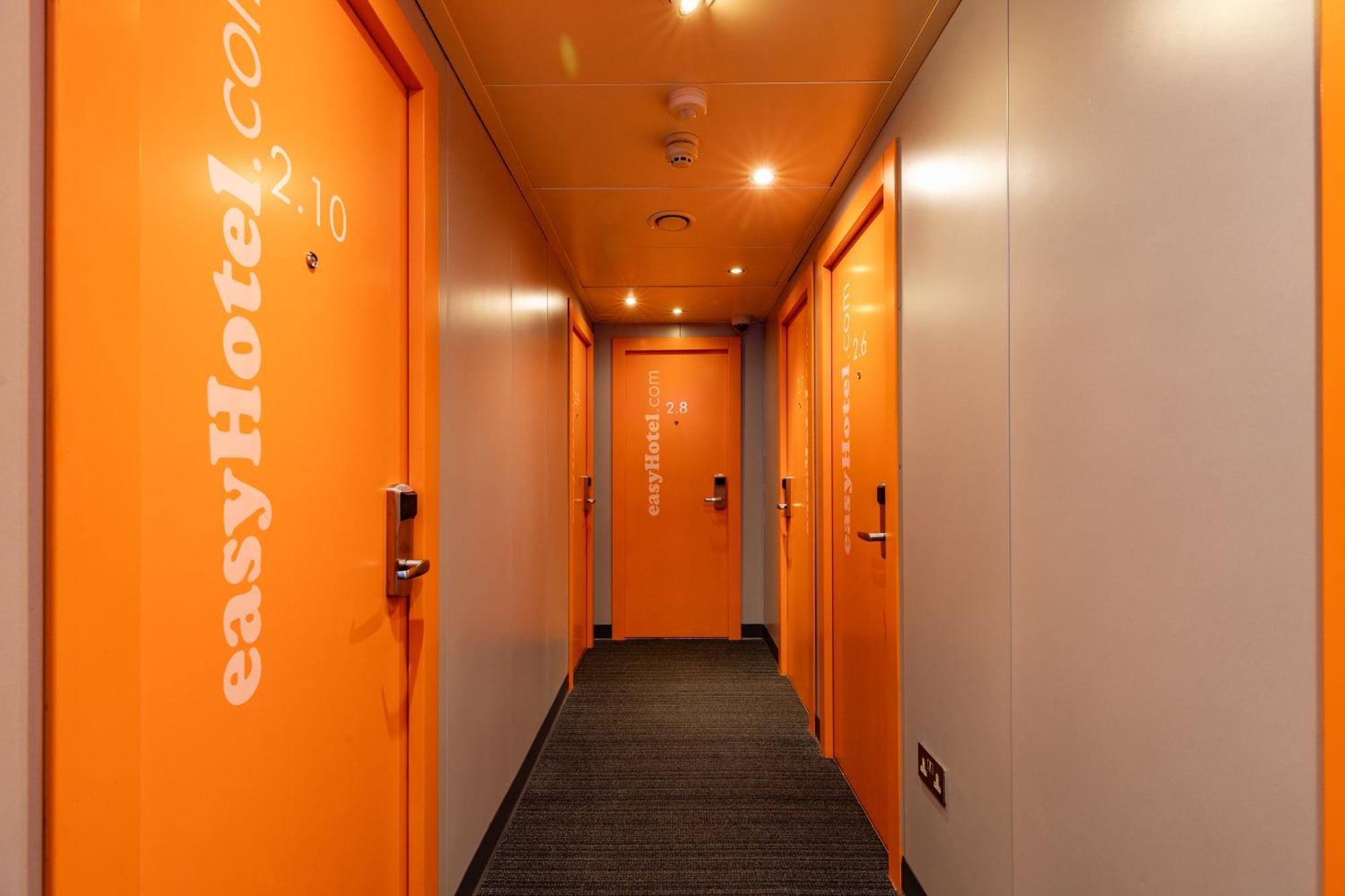 Easyhotel Единбург Екстериор снимка
