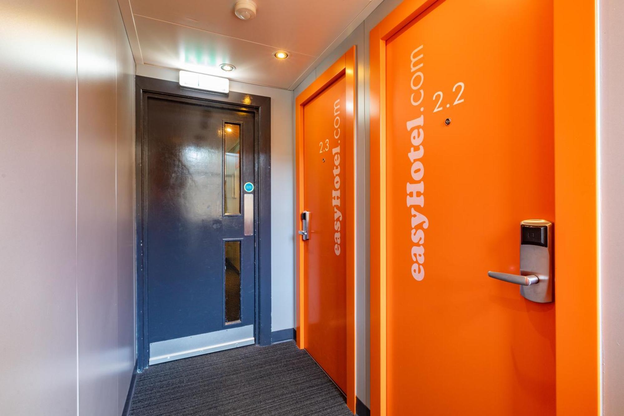Easyhotel Единбург Екстериор снимка