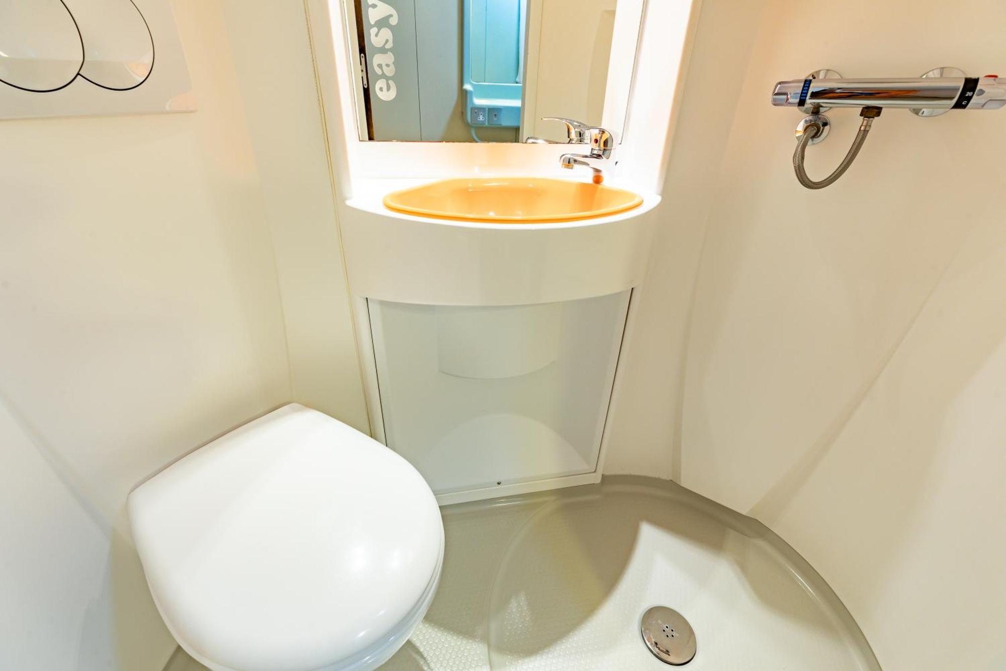 Easyhotel Единбург Екстериор снимка