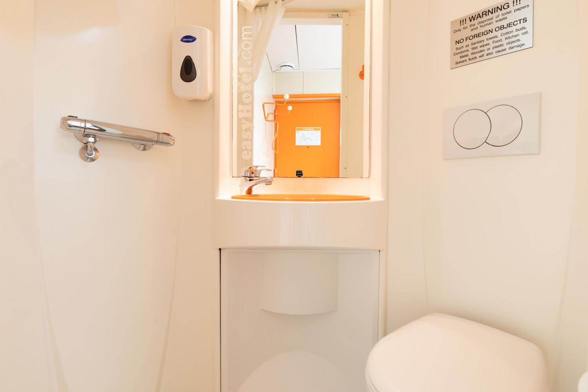 Easyhotel Единбург Екстериор снимка