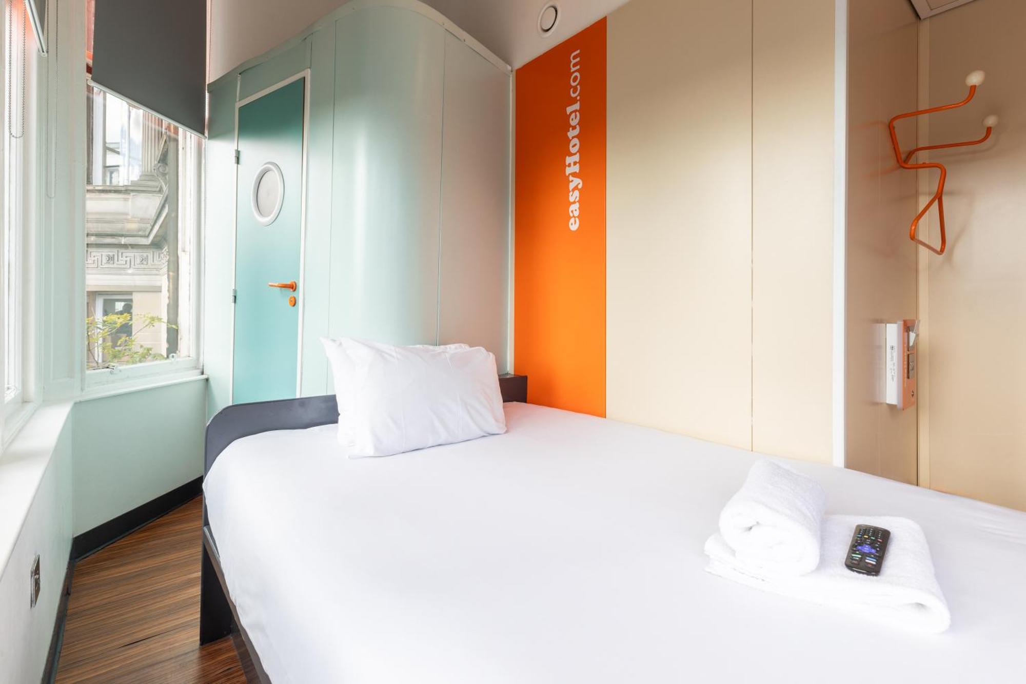 Easyhotel Единбург Екстериор снимка