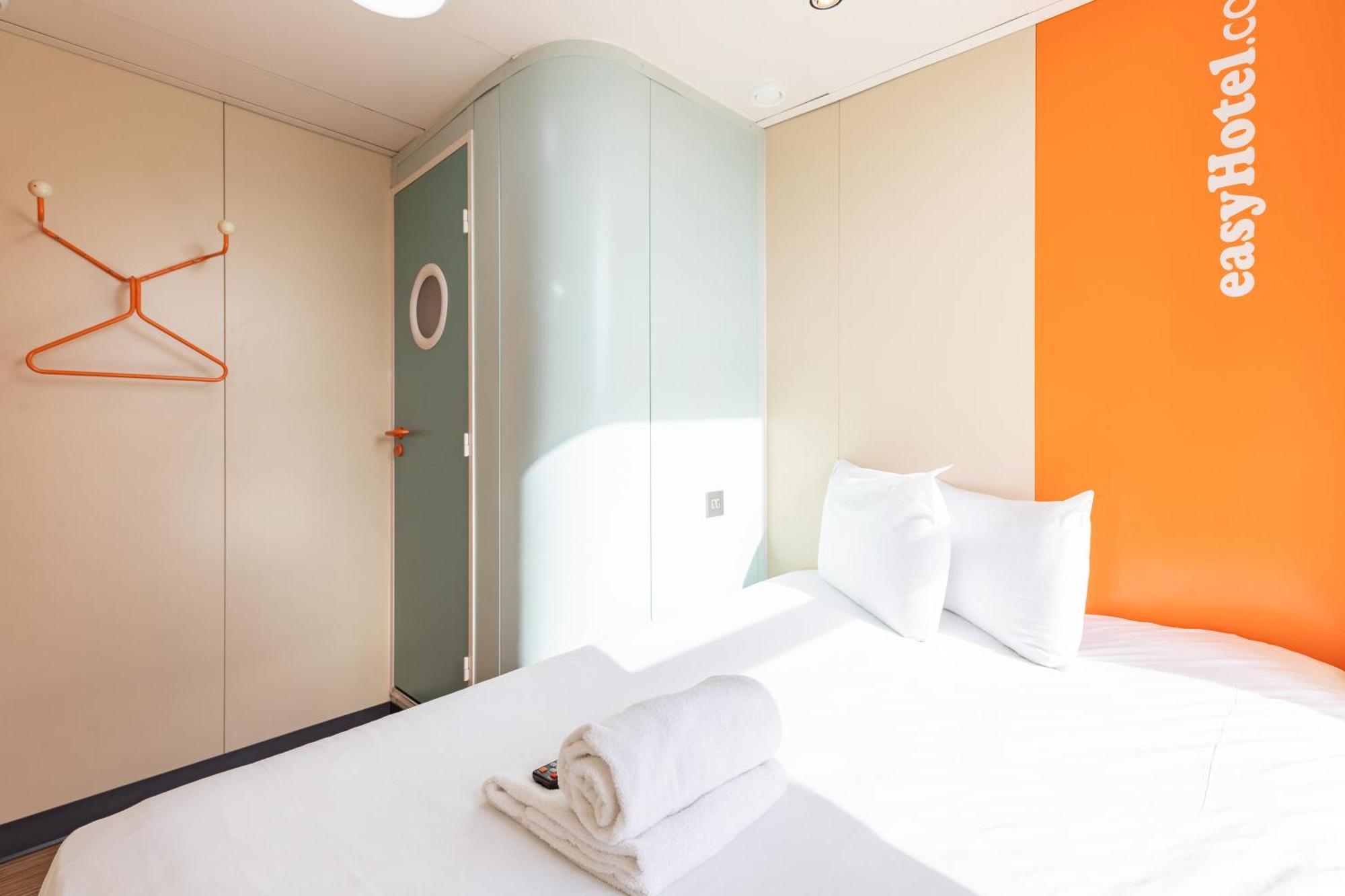 Easyhotel Единбург Екстериор снимка